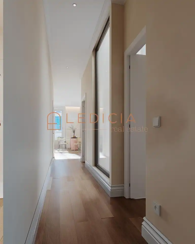 Duplexes for sale in Garcia Barbon, 43, Centro - Areal