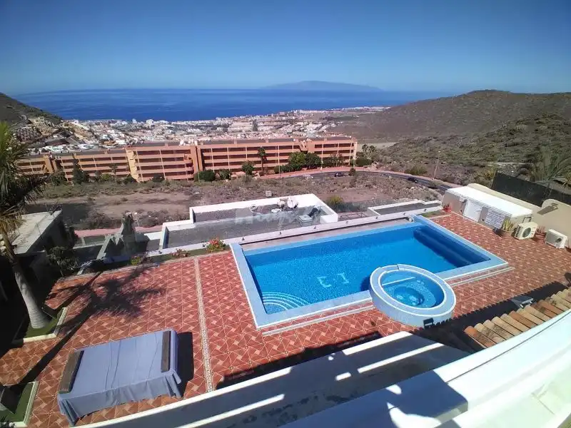 House for sale in Fañabé - Ifonche y Benítez