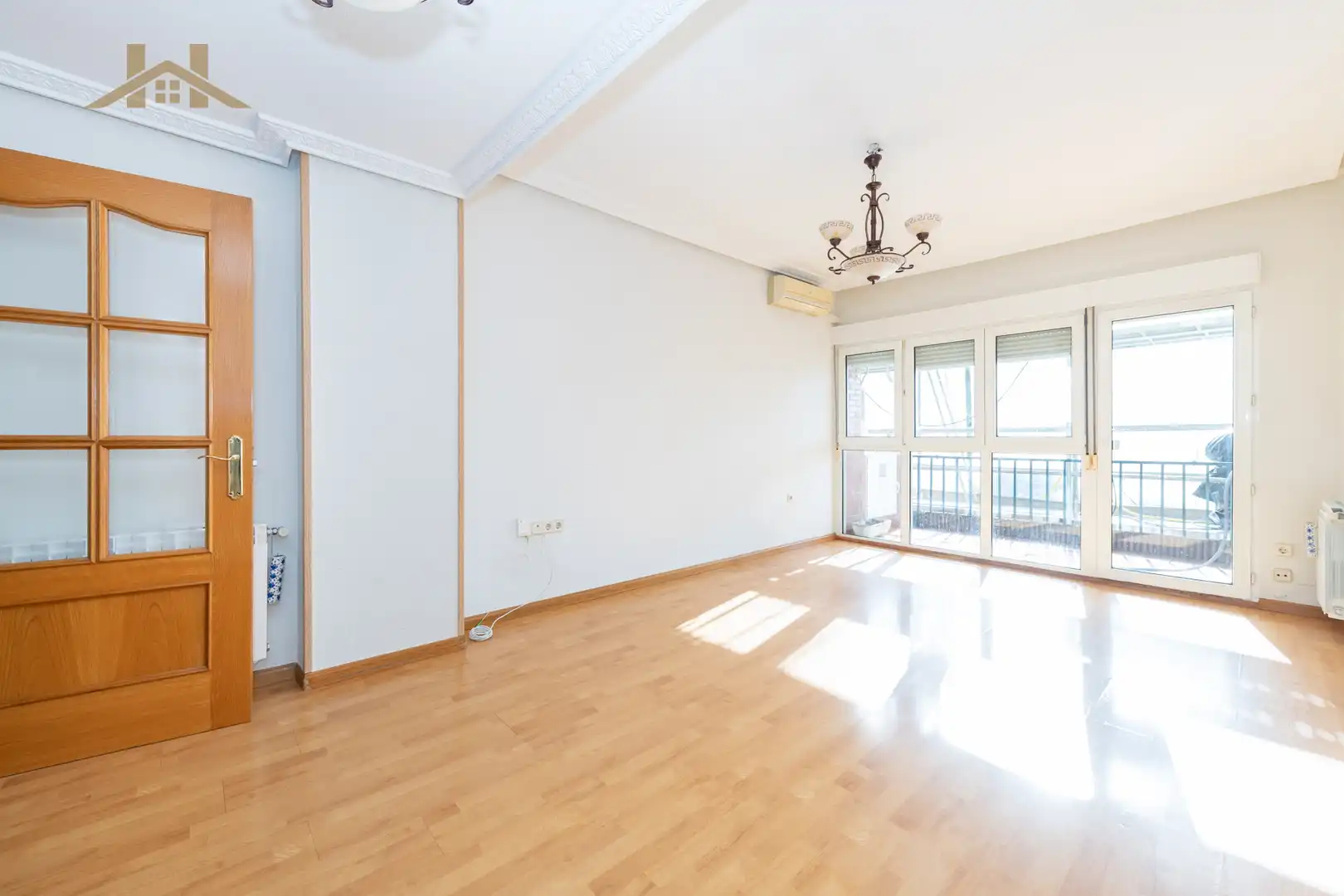 Sala d'estar de Pis en venda en Colmenar Viejo amb Terrassa i Balcó