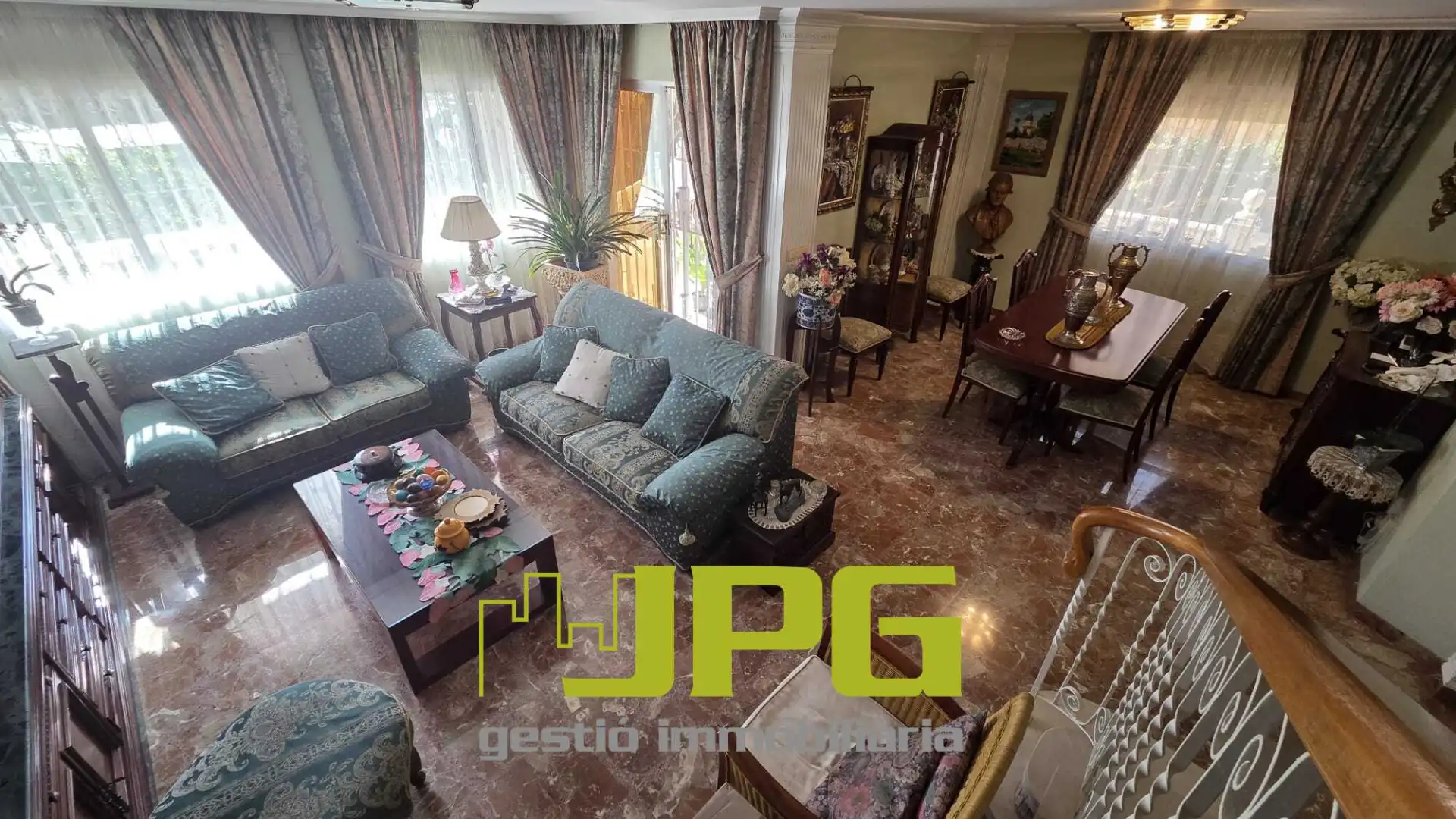 Sala d'estar de Casa adosada en venda en Sant Joan d'Alacant amb Jardí privat, Terrassa i Traster
