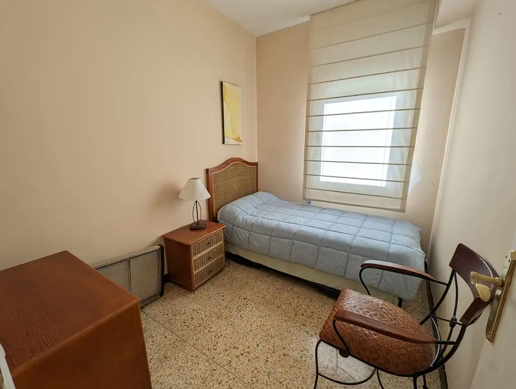 Dormitori de Casa o xalet en venda en Arens de Lledó amb Jardí privat, Moblat i Balcó