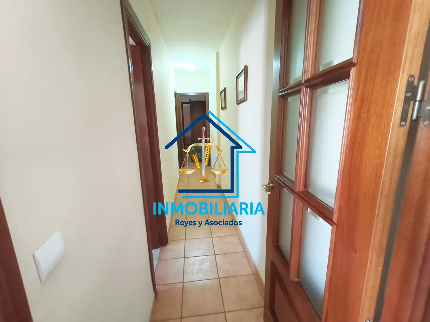Wohnung zum Verkauf in Córdoba mit Klimaanlage, Terrasse und Möbliert