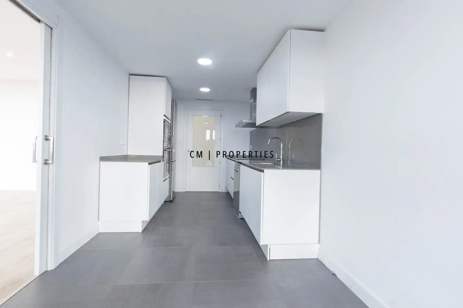 Küche von Wohnung zur Miete in Valencia mit Klimaanlage, Heizung und Terrasse