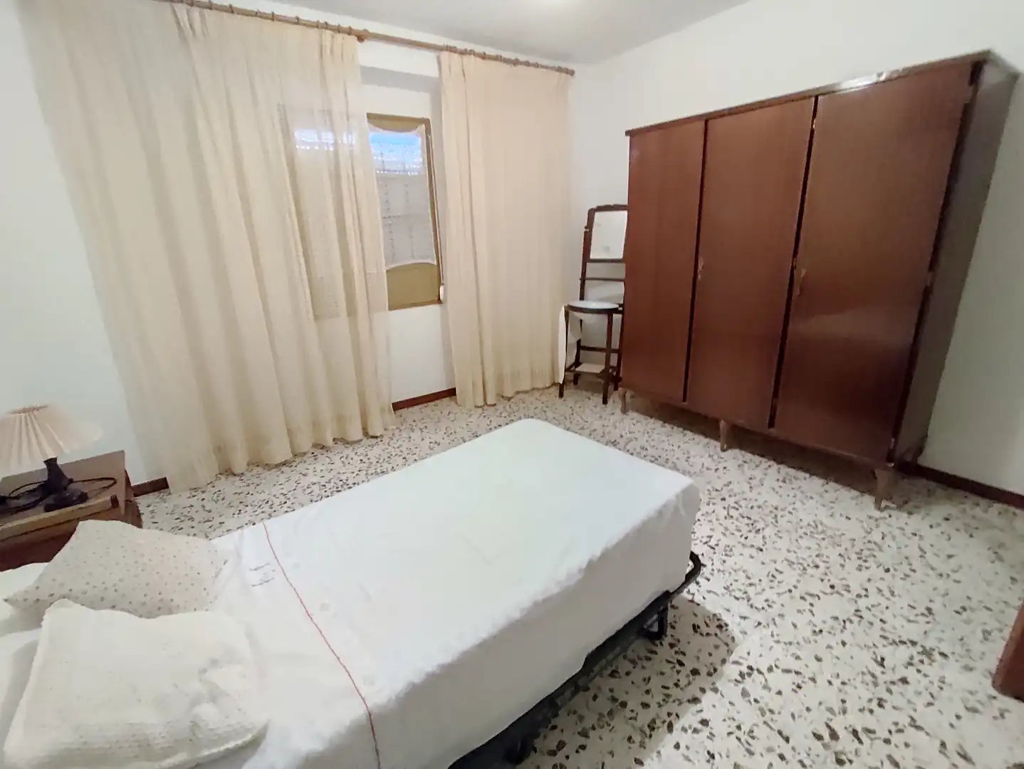 Dormitori de Casa o xalet en venda en Iznájar amb Moblat