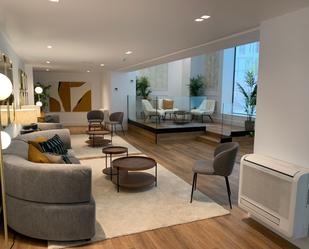 Sala d'estar de Apartament de lloguer en  Valencia Capital amb Aire condicionat, Calefacció i Jardí privat
