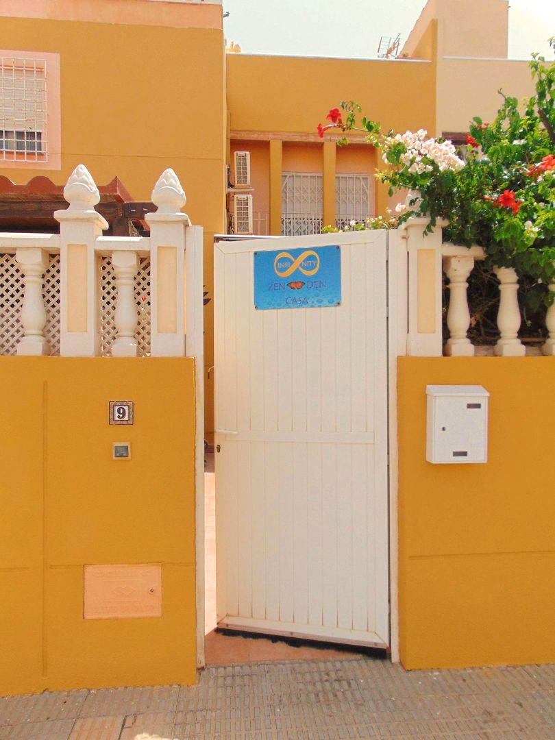 Exterior view of Single-family semi-detached for sale in San Pedro del Pinatar  with Air Conditioner, Heating and Private garden