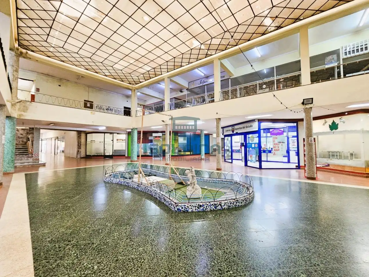 Locale commerciale in vendita a Centro
