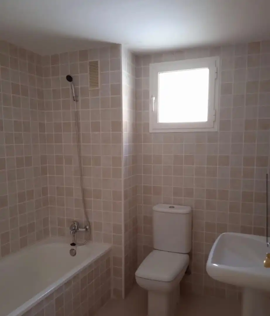 Bathroom of Duplexes for rent in Marbella  with Air Conditioner, Heating and Terrace
