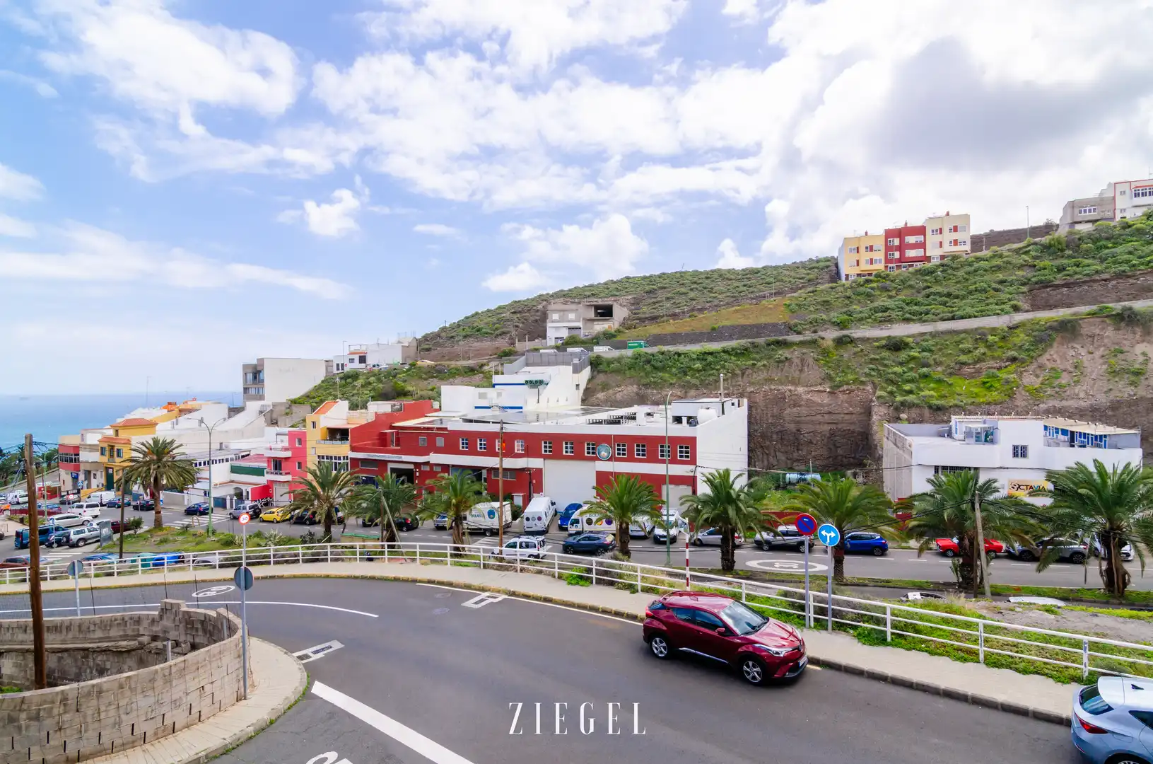 Exterior view of Commercial properties for sale in Las Palmas de Gran Canaria  with Air Conditioner