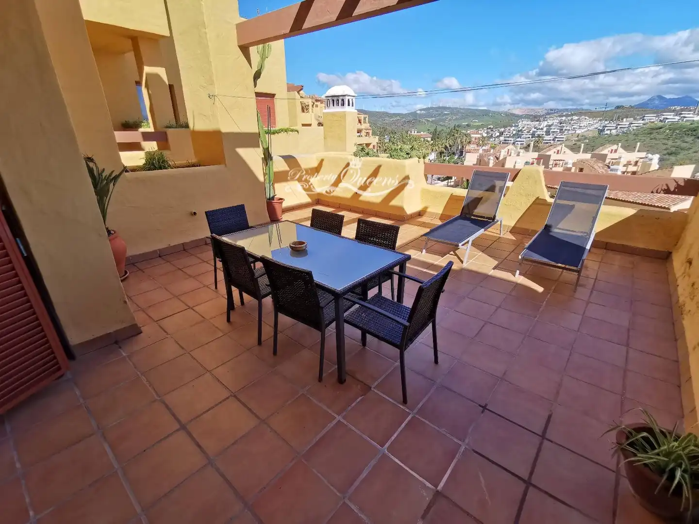 Terraza de Piso de alquiler en Población de Arroyo con Aire acondicionado, Terraza y Piscina
