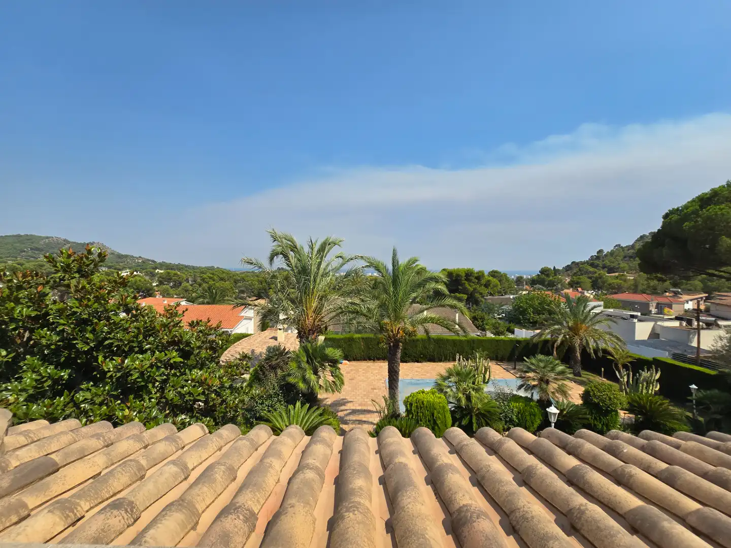 Vista exterior de Casa o xalet en venda en Benicasim / Benicàssim amb Aire condicionat, Calefacció i Jardí privat