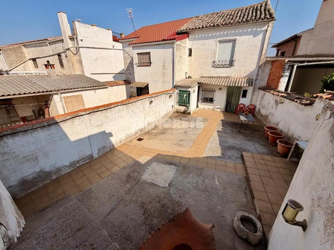 Vista exterior de Casa o chalet en venta en Añover de Tajo con Aire acondicionado y Amueblado
