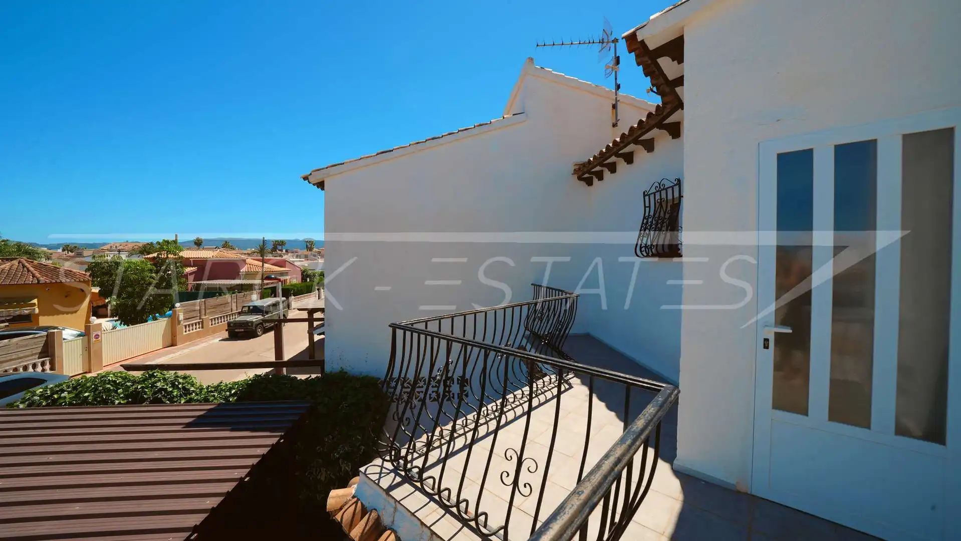 Vista exterior de Casa o chalet en venta en Els Poblets con Aire acondicionado y Piscina