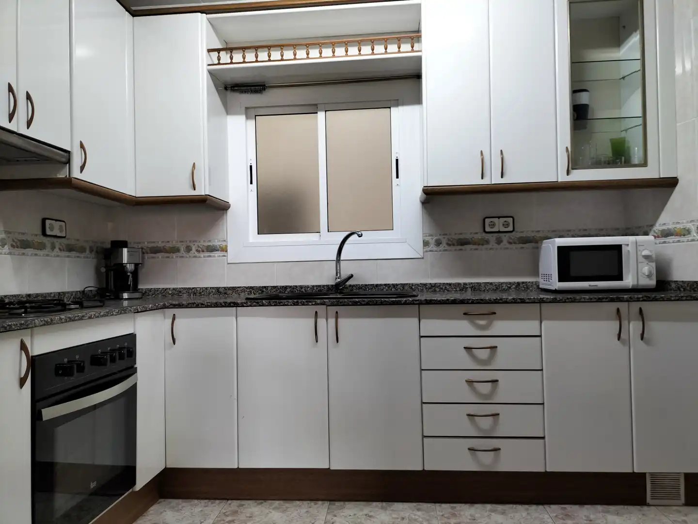 Wohnung mit Terrasse zum Verkauf in Castell - Poble Vell, imagen 6