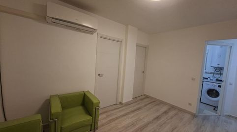 Foto 3 de Planta baja en venta en Numancia, Madrid Capital