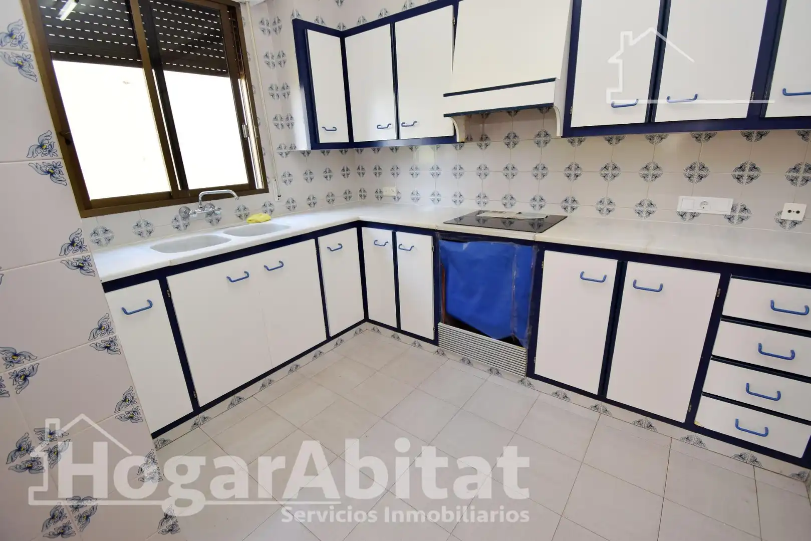 Küche von Haus oder Chalet zum Verkauf in Almazora / Almassora mit Privatgarten, Terrasse und Abstellraum