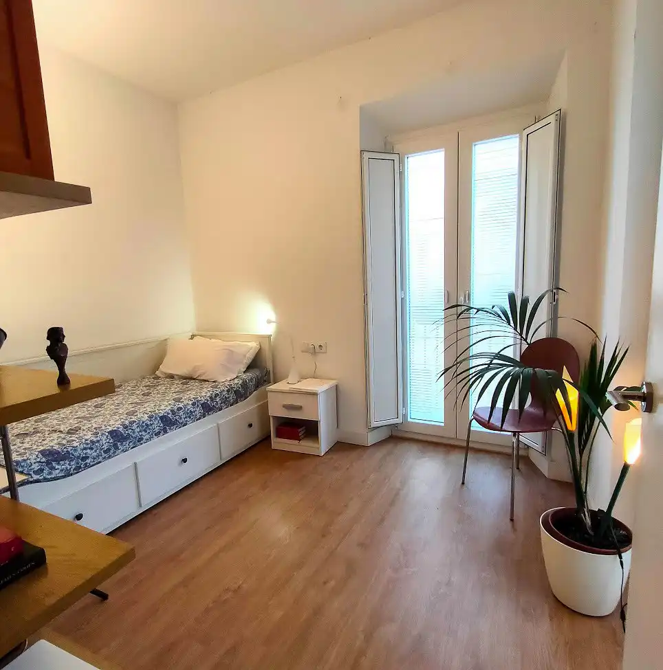 Schlafzimmer von Einfamilien-Reihenhaus zum Verkauf in Palamós mit Parkett, Terrasse und Balkon
