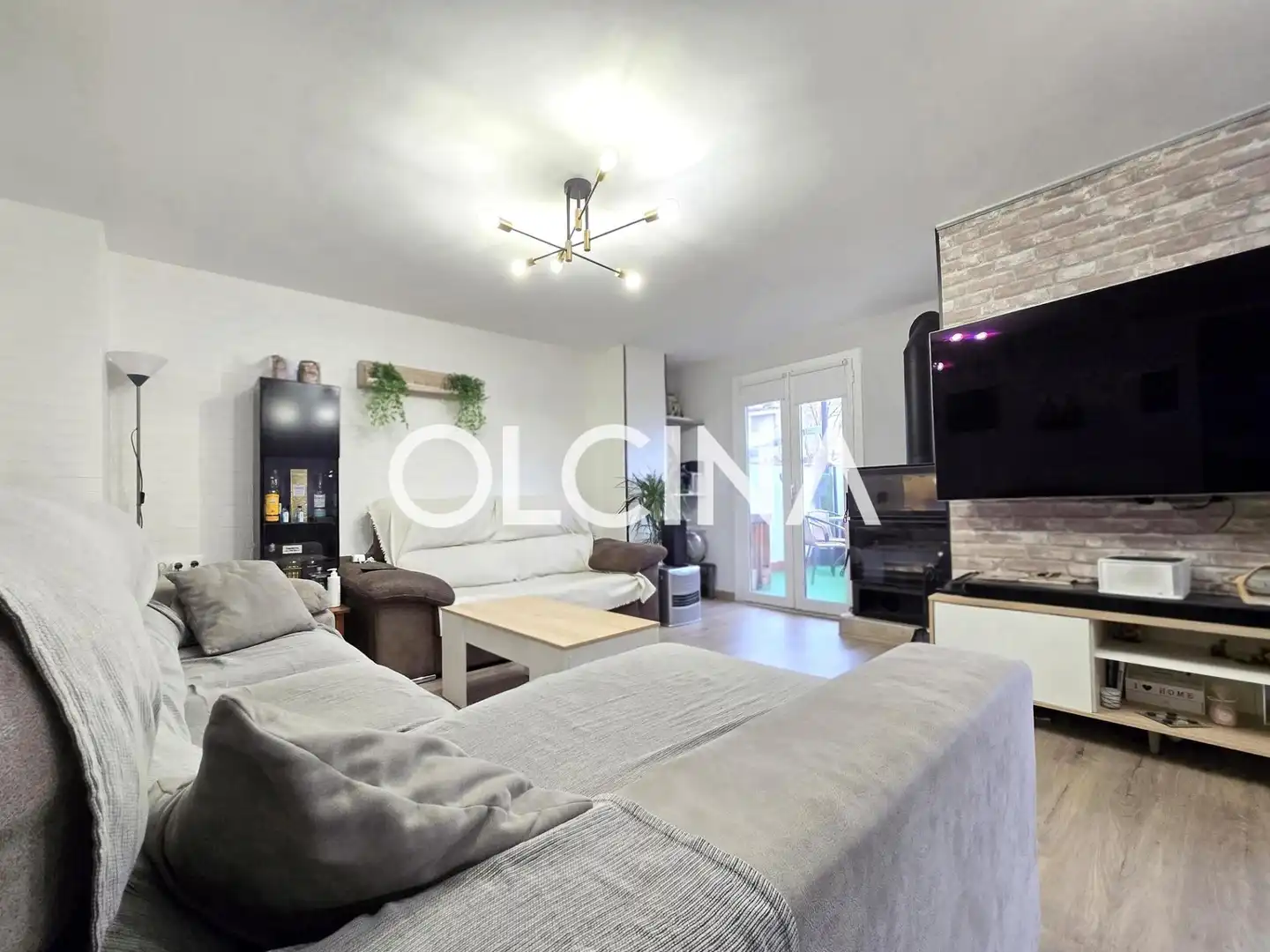 Living room of Flat for sale in Alcoy / Alcoi  with Parquet flooring, Terrace and Storage room