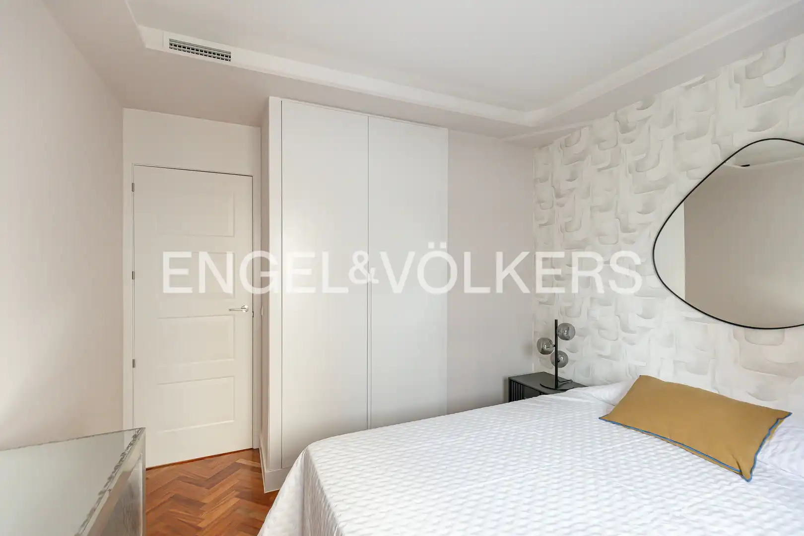 Schlafzimmer von Wohnung zum Verkauf in Madrid mit Klimaanlage, Heizung und Parkett