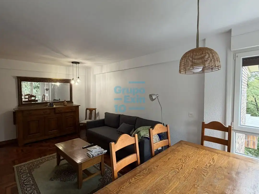 Wohnzimmer von Wohnung zur Miete in Antiguo