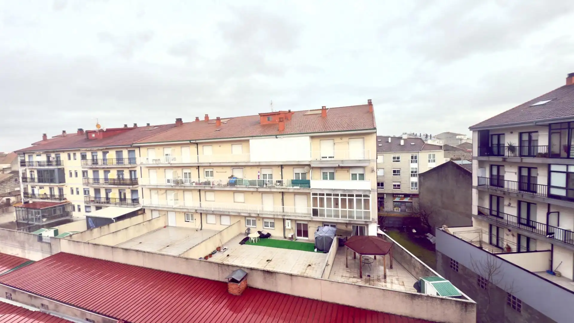 Schlafzimmer von Wohnung zum Verkauf in Xinzo de Limia mit Parkett, Terrasse und Balkon