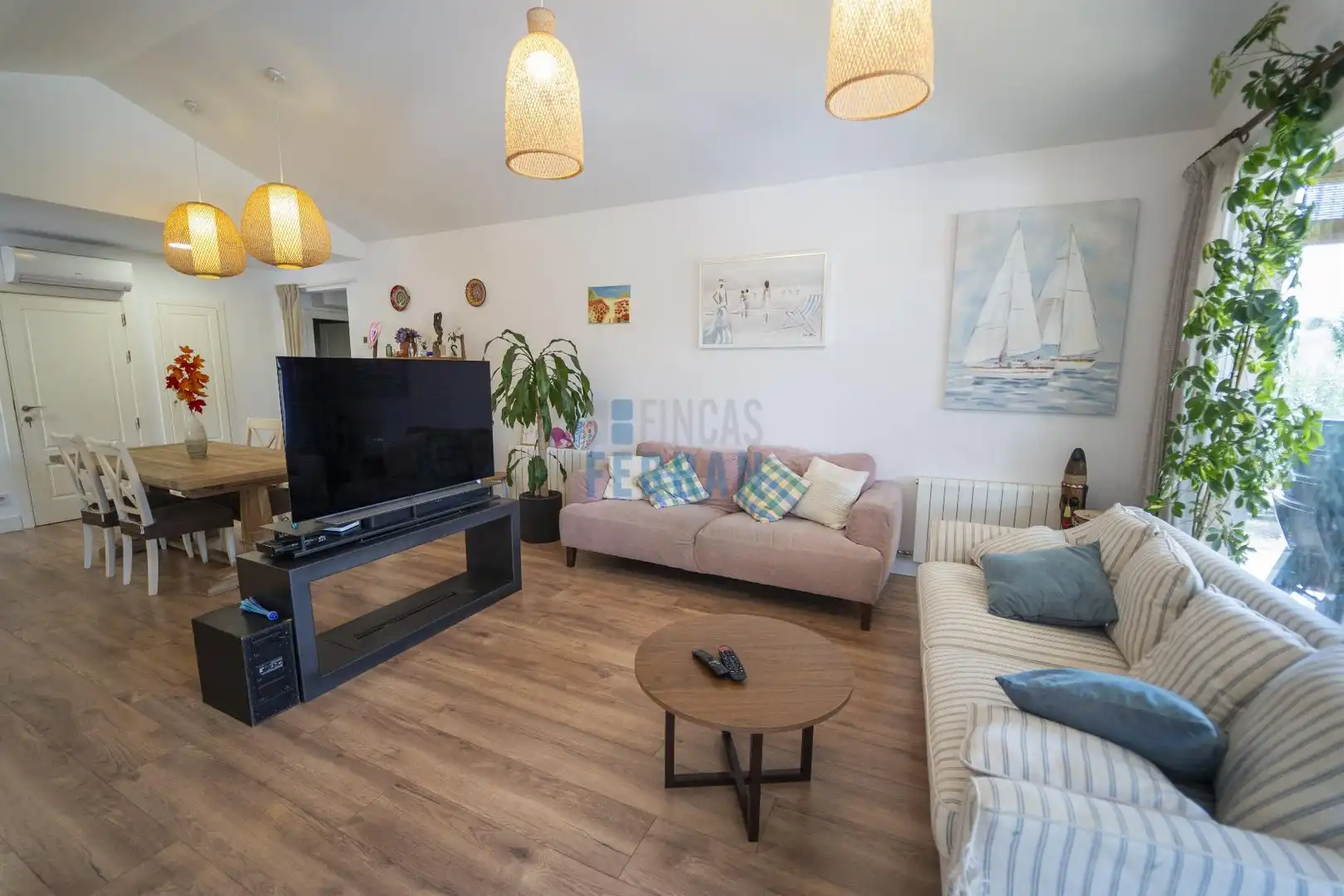 Sala de estar de Casa o chalet en venta en El Vendrell con Calefacción, Parquet y Terraza