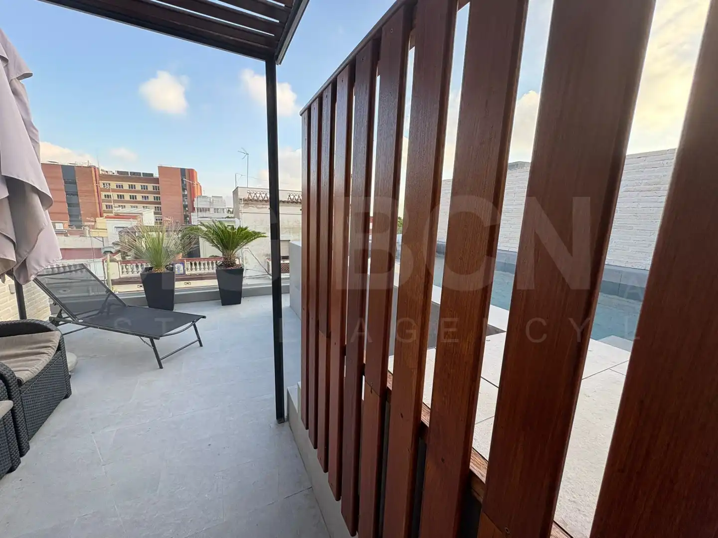 Terrassa de Casa adosada en venda en Esplugues de Llobregat amb Aire condicionat, Calefacció i Parquet