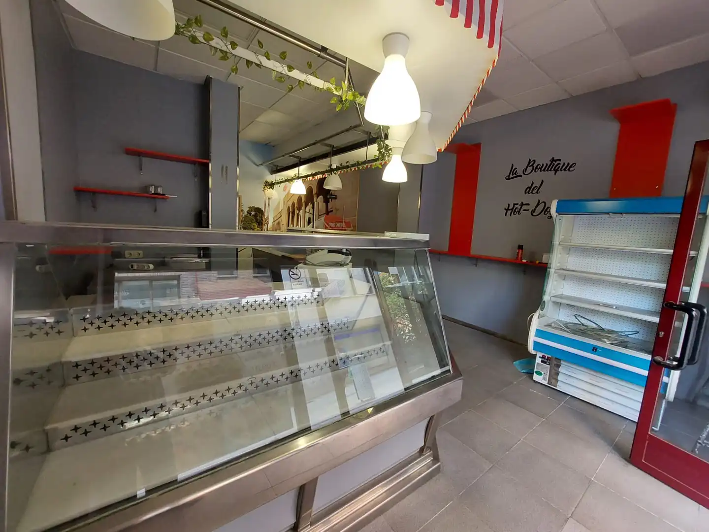 Local comercial en venta en Calle Moraleja
