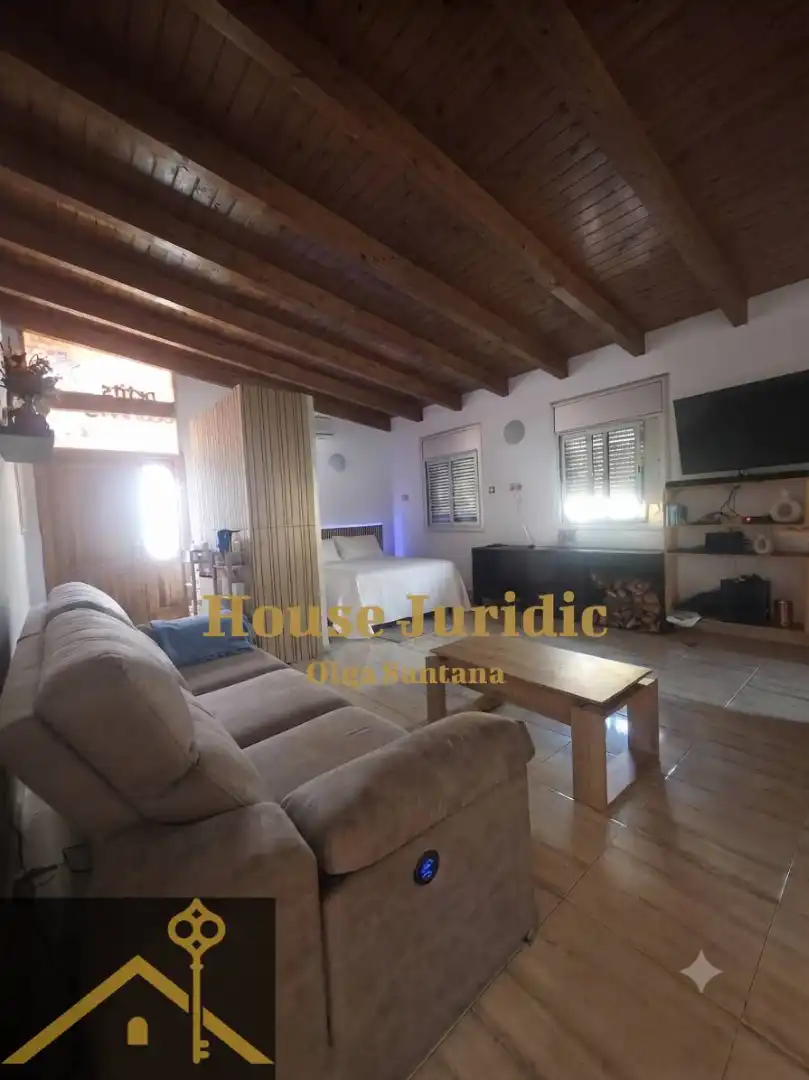 Sala d'estar de Casa o xalet en venda en Mataró amb Aire condicionat, Calefacció i Jardí privat