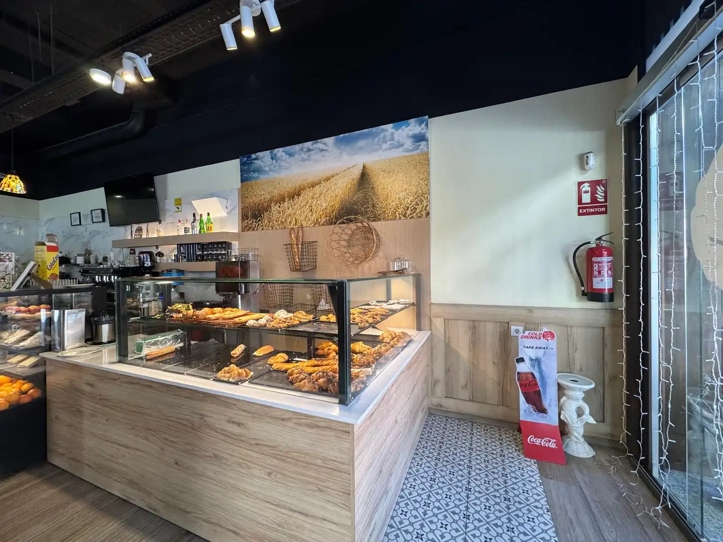 Local comercial en traspaso en Centre - Sant Oleguer, imagen 3