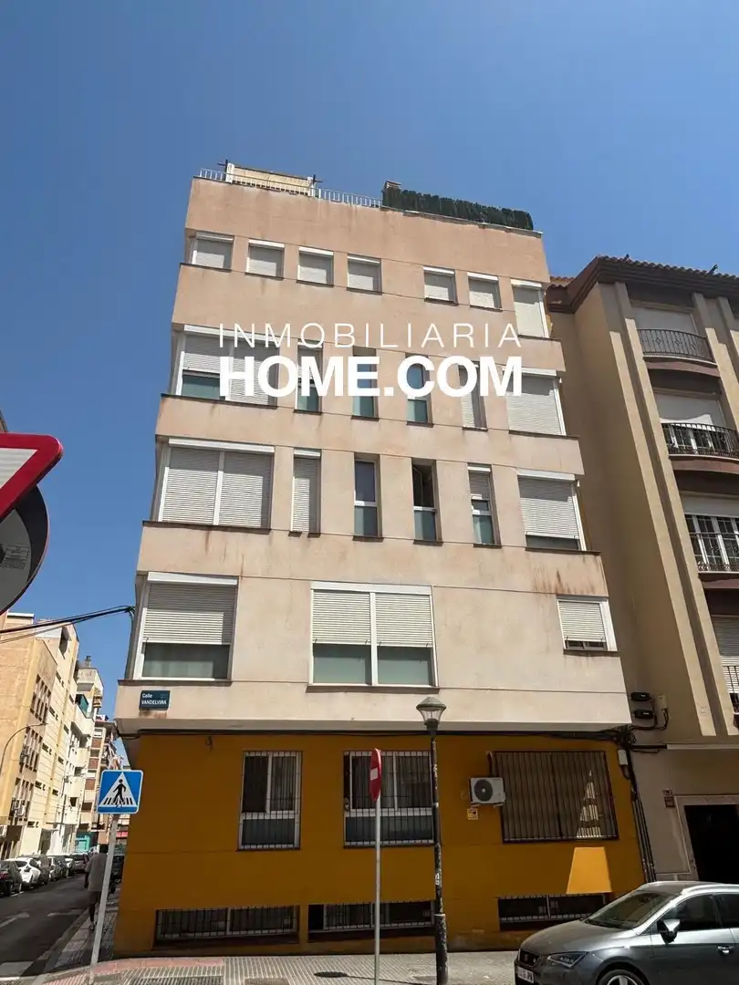 Wohnung mit Terrasse zum Verkauf in Calle de César Arbasia