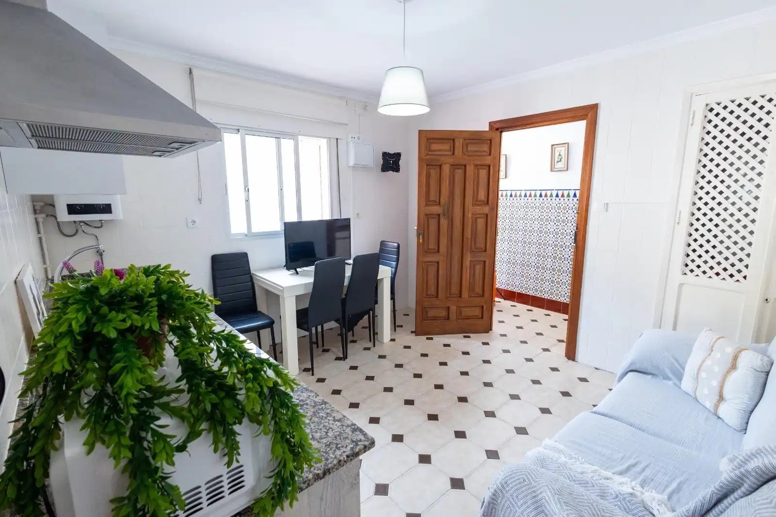 Habitación de Casa o chalet en venta en Chipiona con Terraza y Amueblado