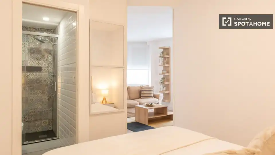 Flat for rent in Almenara -Ventilla