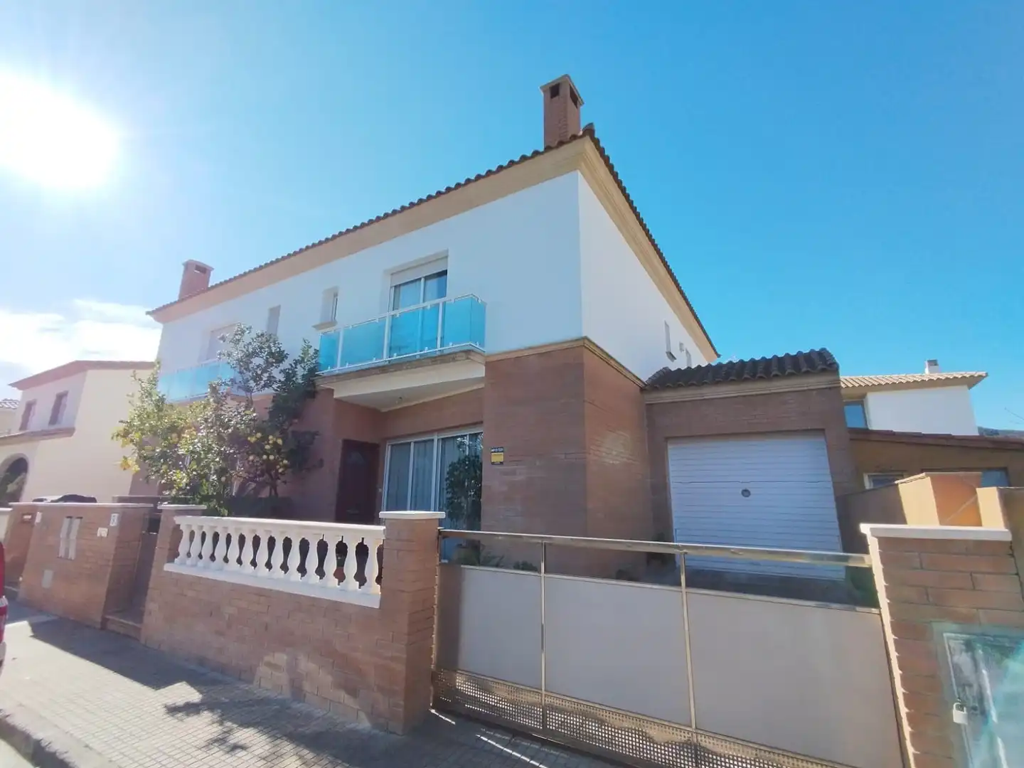 Vista exterior de Casa adosada en venda en Calonge i Sant Antoni amb Calefacció, Terrassa i Traster
