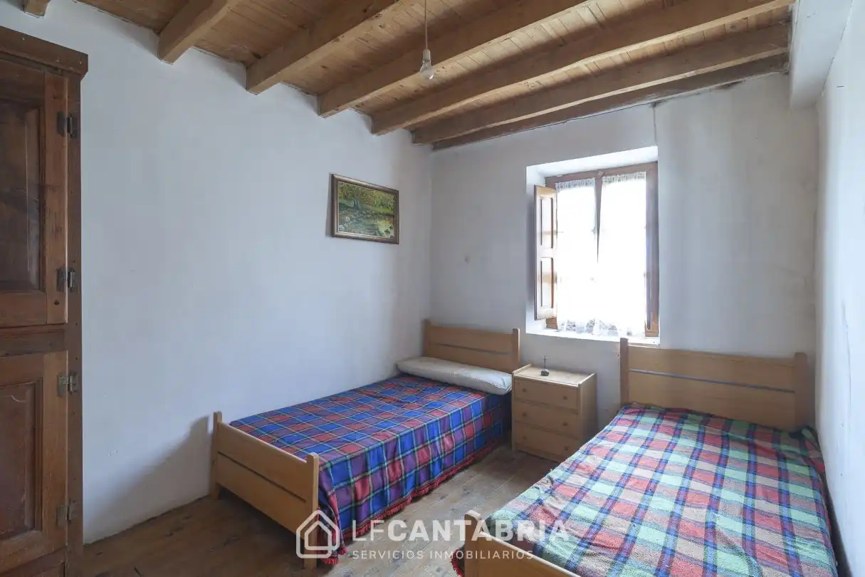 Bedroom of Houses for sale in Vega de Liébana