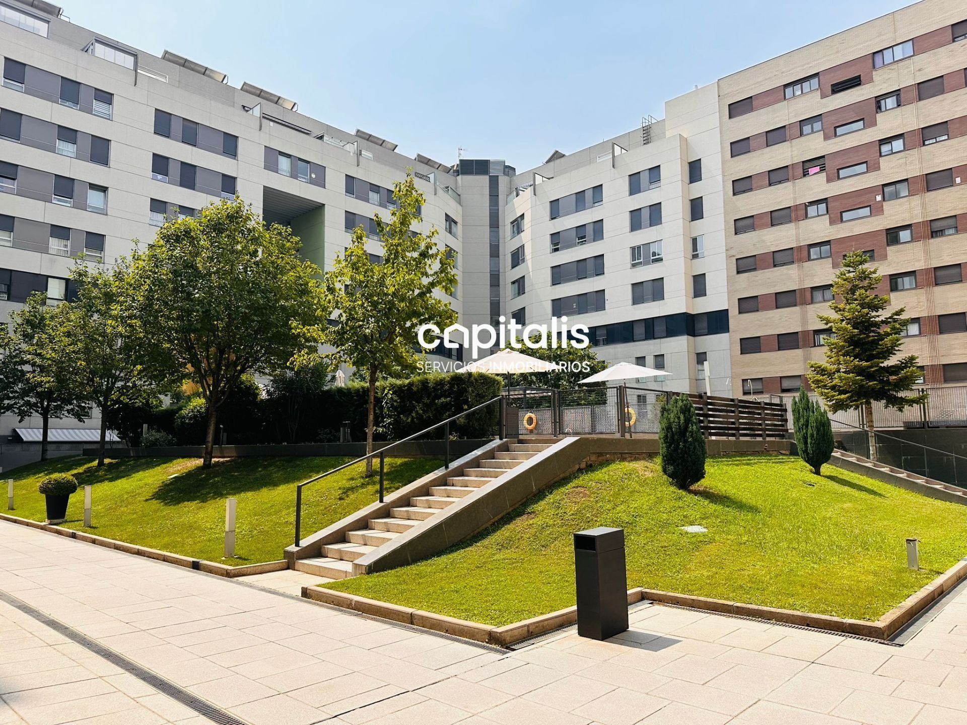 Exterior view of Flat for sale in  Madrid Capital  with Air Conditioner, Heating and Storage room