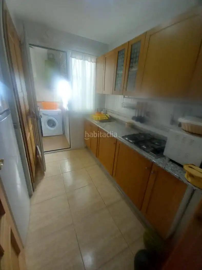 Flat with lift for sale in Calle Fernández Franco 1, imagen 2
