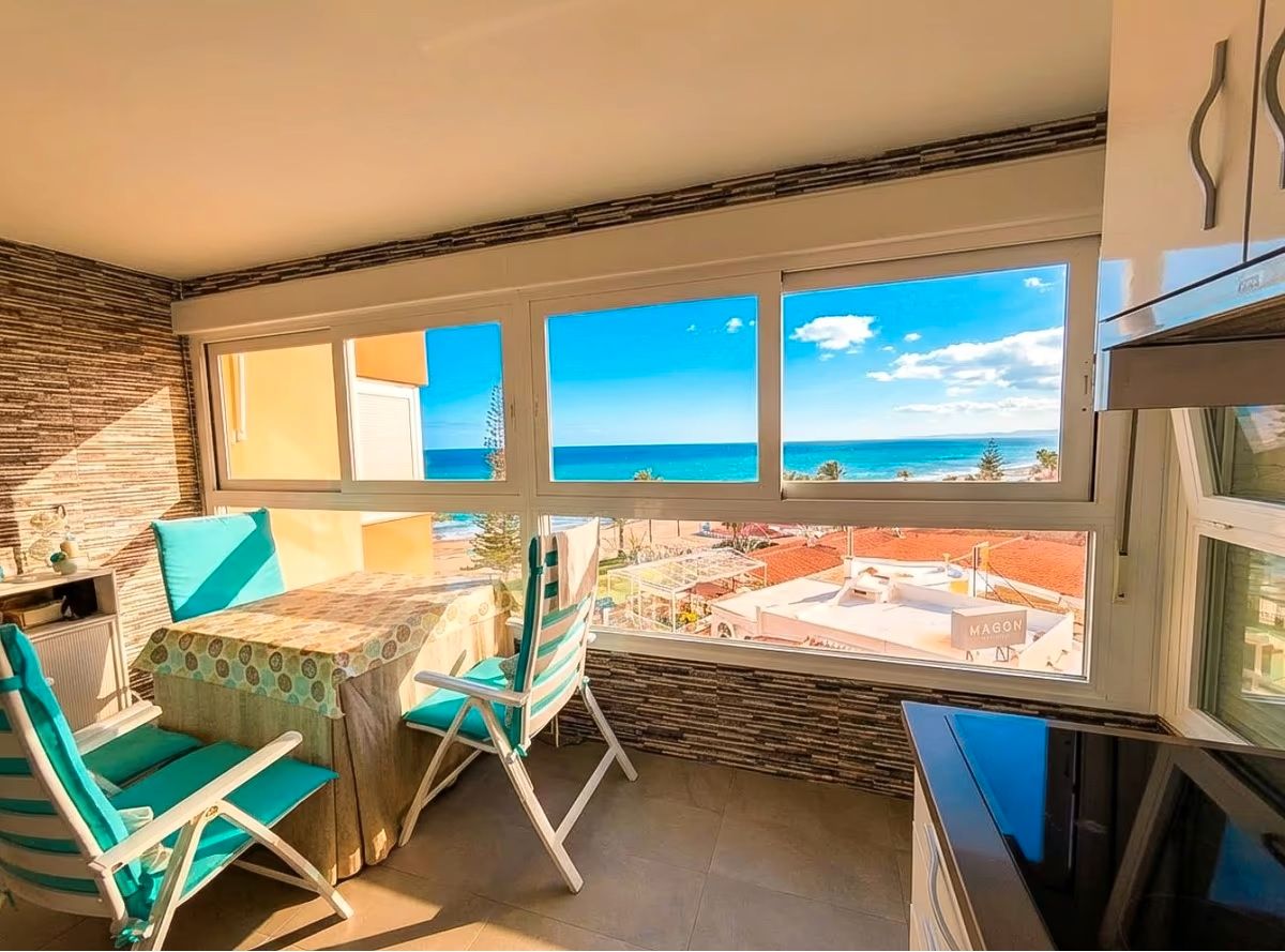 Apartamento en venta en Avenida el Faro, 1, Centro Internacional