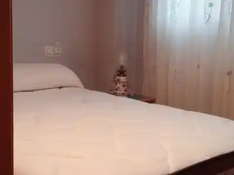 Bedroom of Flat for rent in Gijón 