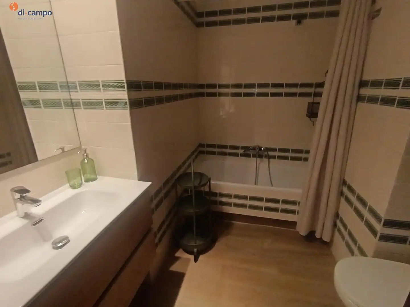 Bathroom of Attic for rent in Valladolid  with Heating, Terrace and Storage room