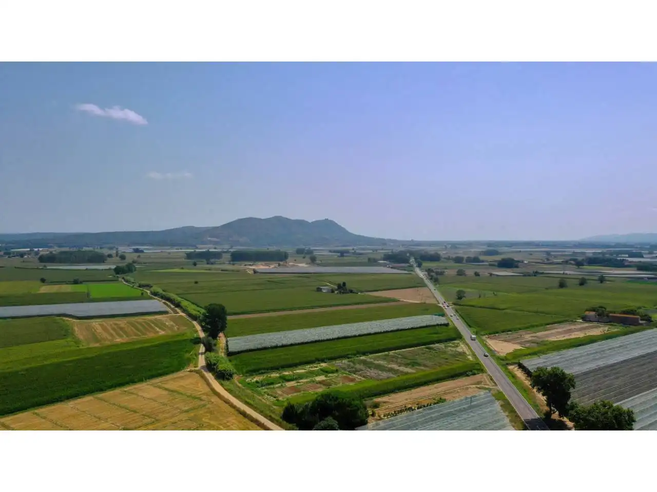 Country homes for sale in Verges  with Air Conditioner, Private garden and Terrace