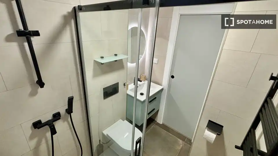 Habitación en Barrio del Ave