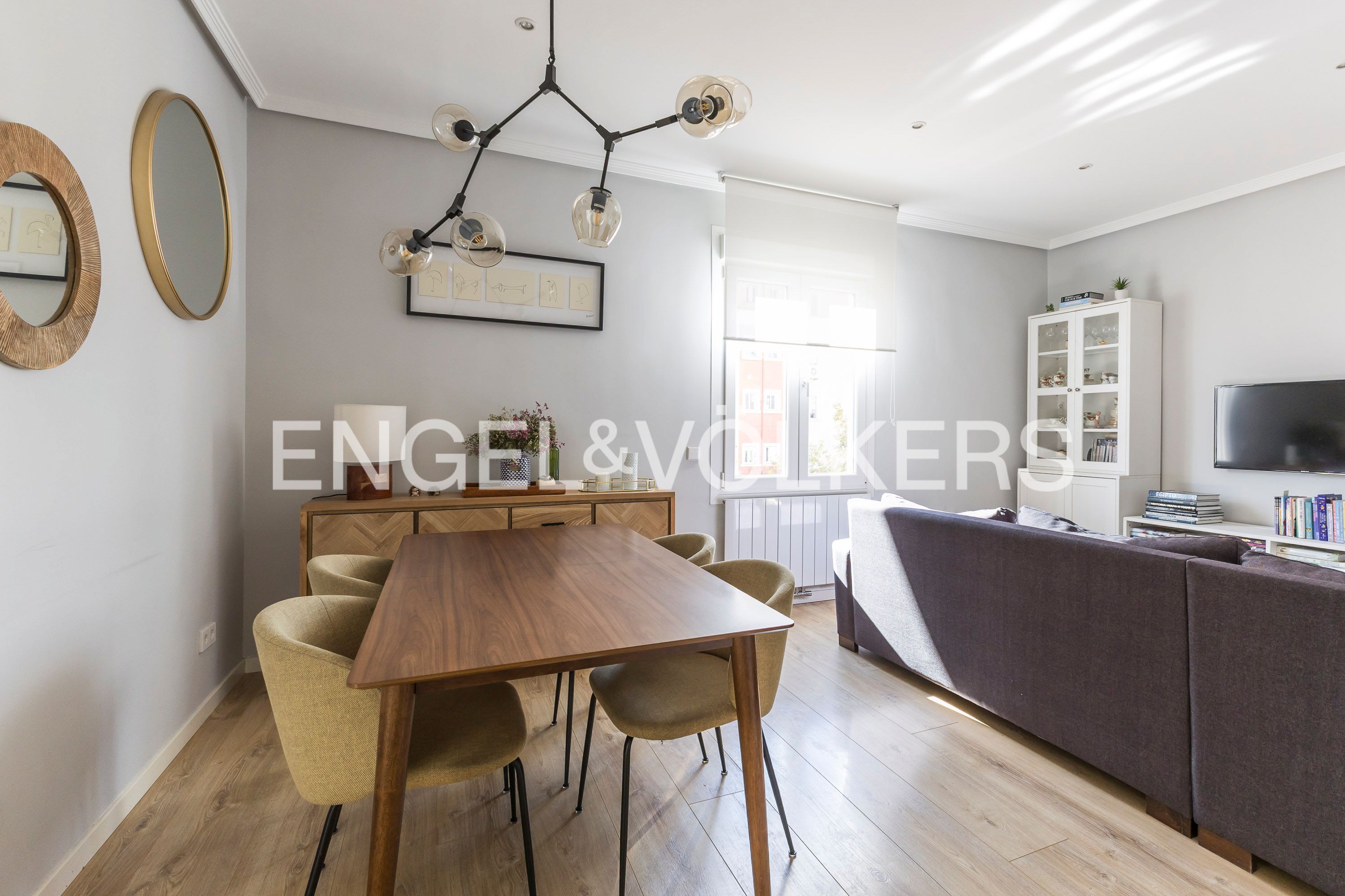 Dining room of Apartment for sale in  Madrid Capital  with Air Conditioner and Heating