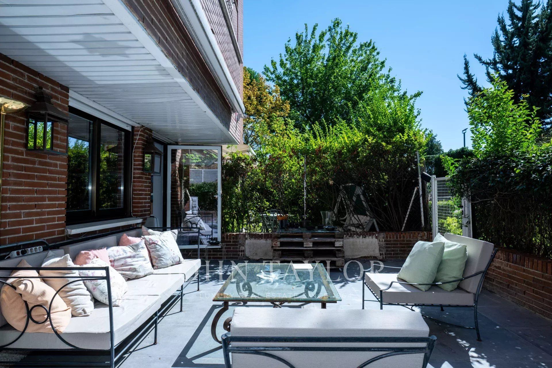 Terrace of Flat for sale in Pozuelo de Alarcón  with Air Conditioner, Heating and Private garden
