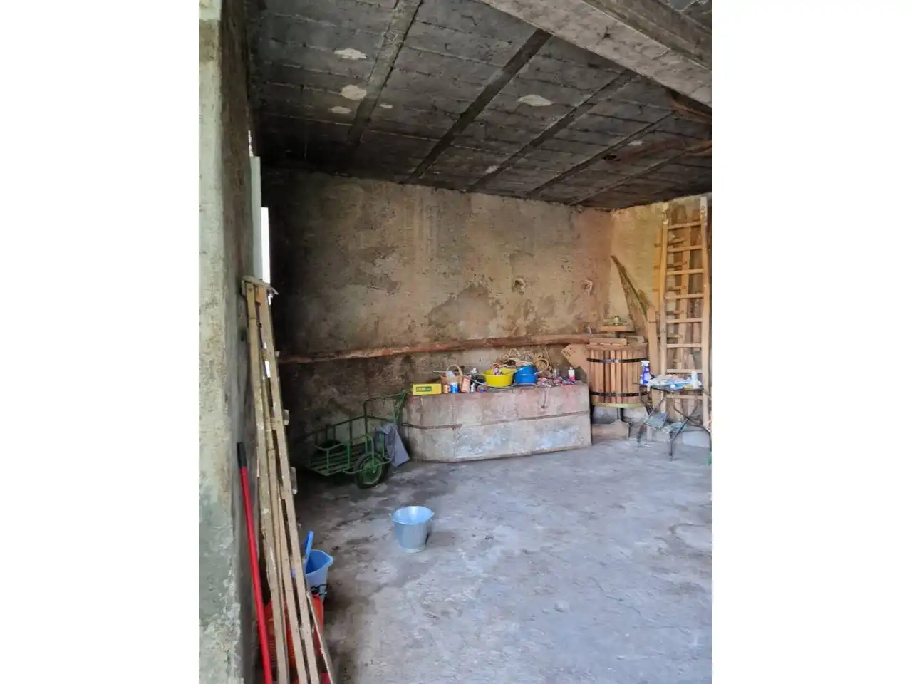 Houses for sale in Larouco