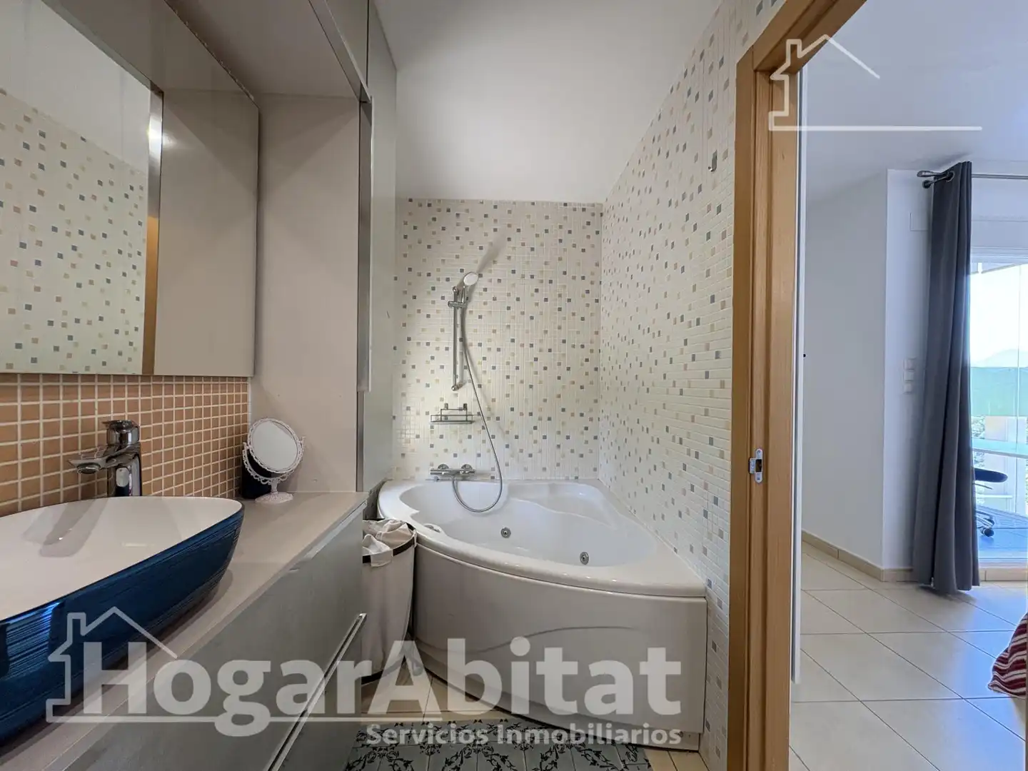 Baño de Casa o chalet en venta en Almiserà con Aire acondicionado, Calefacción y Terraza