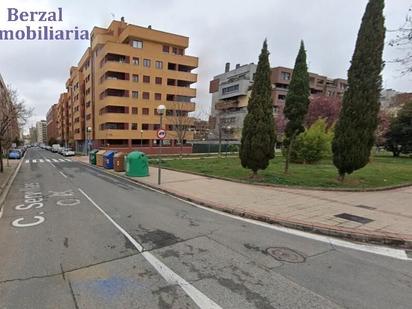 Vista exterior de Pis en venda en  Logroño amb Terrassa i Balcó