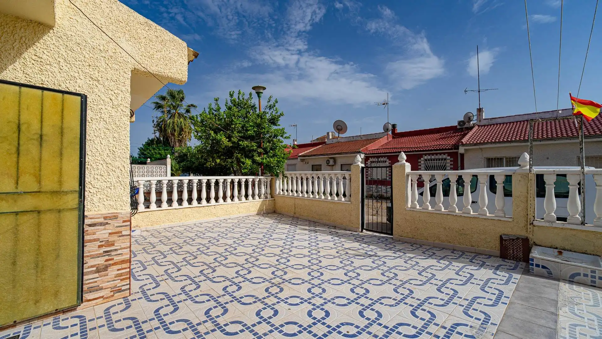 Terrassa de Casa o xalet en venda en Torrevieja amb Jardí privat