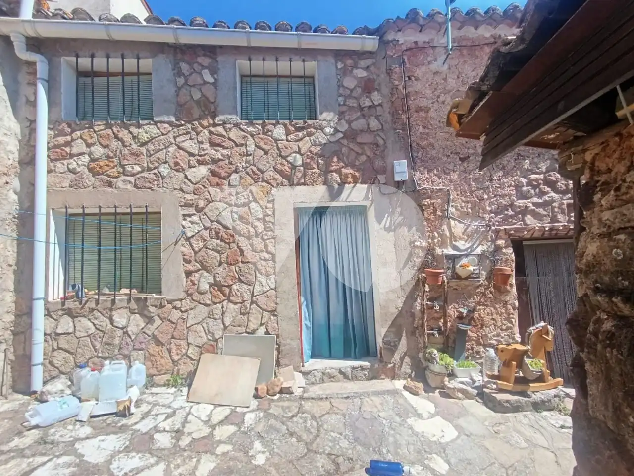 Vista exterior de Casa o chalet en venta en Pálmaces de Jadraque