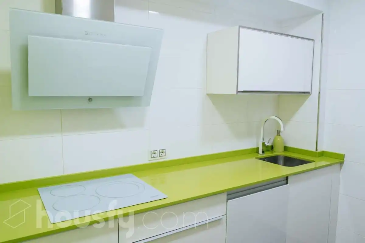 Wohnung zur Miete in Calle de Salas Barbadillo, Pueblo Nuevo
